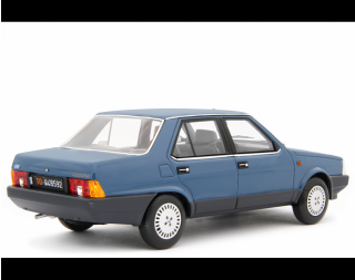 Fiat Regata 70S 1983 Blu Laudoracing 1:18 Resinemodell (Türen, Motorhaube... nicht zu öffnen!)